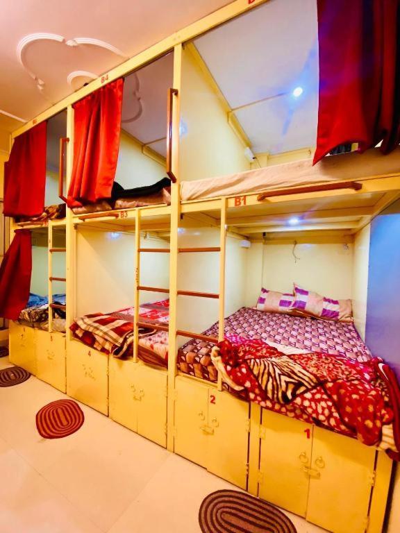 Namo Guest House Only For Indians 바라나시 외부 사진