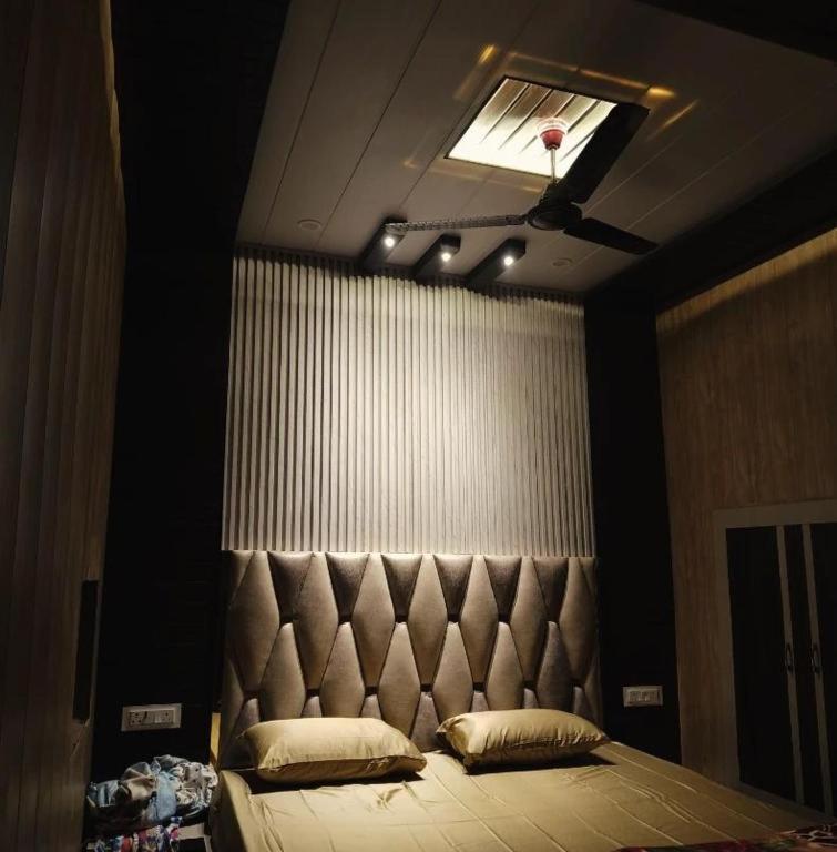 Namo Guest House Only For Indians 바라나시 외부 사진