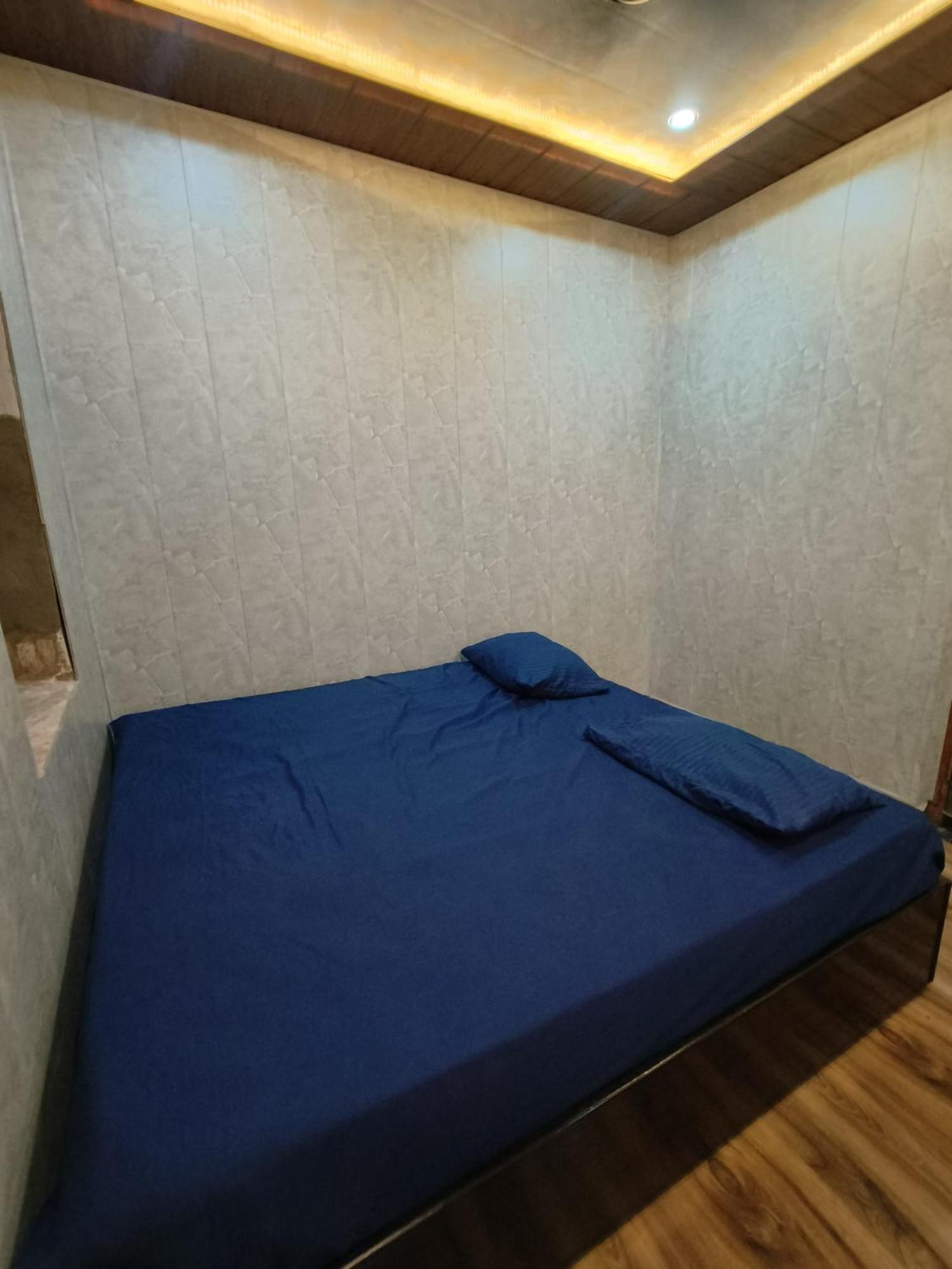Namo Guest House Only For Indians 바라나시 외부 사진