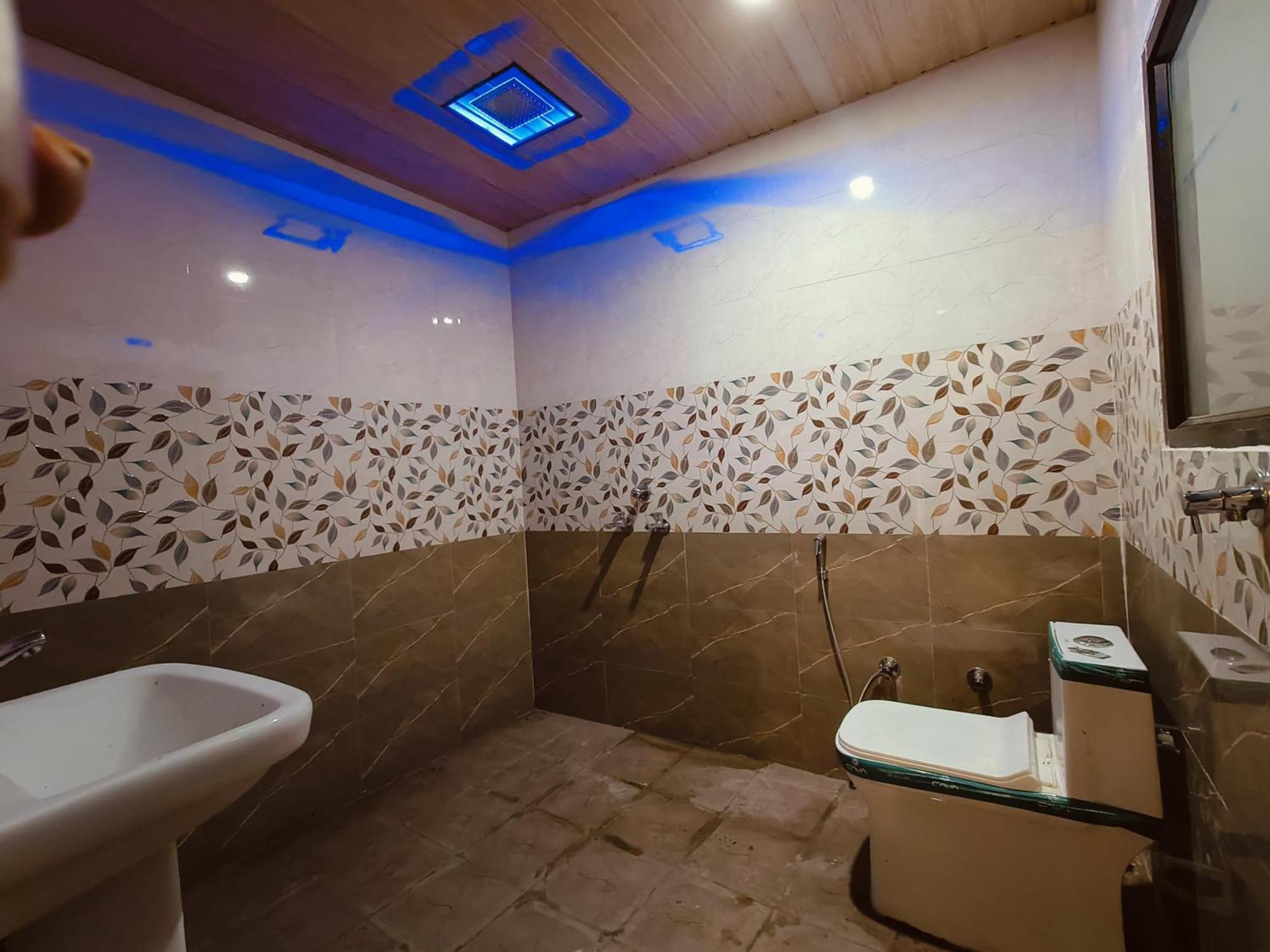 Namo Guest House Only For Indians 바라나시 외부 사진